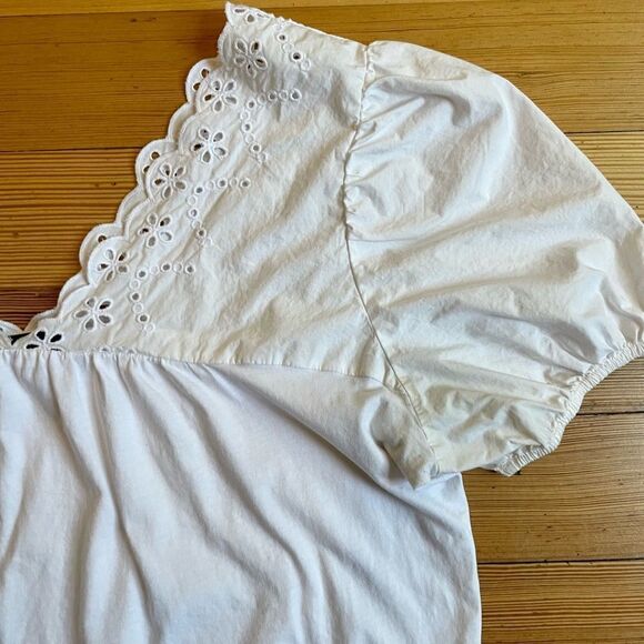 J. Crew Eyelet top with puff sleeves. Size M. - Picture 5 of 12